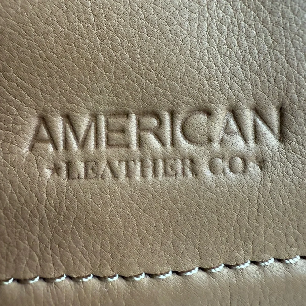 American Leather Co. Marino Mini Crossbody Bag - Picture 8 of 10